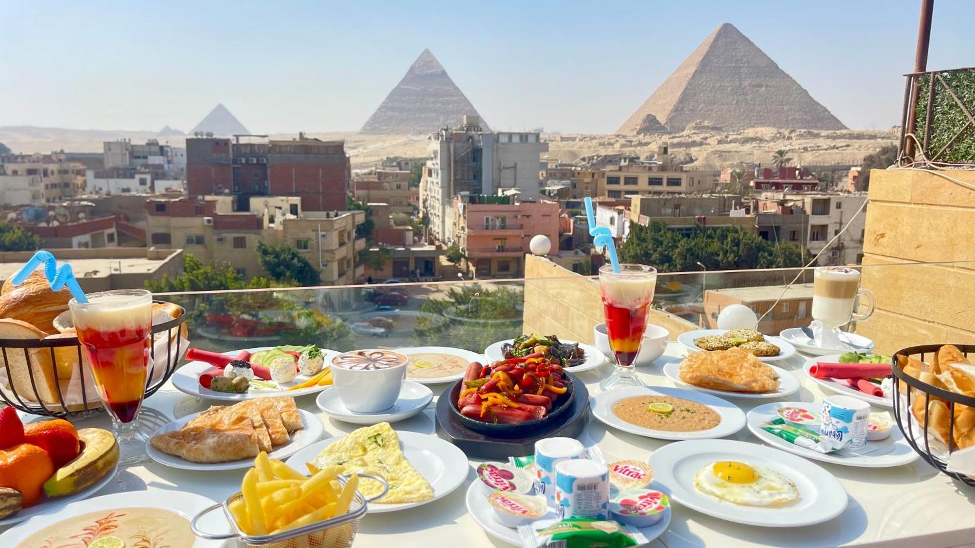 Hotel Cleopatra Tower Pyramid View Kafret el-Gabal Exterior foto
